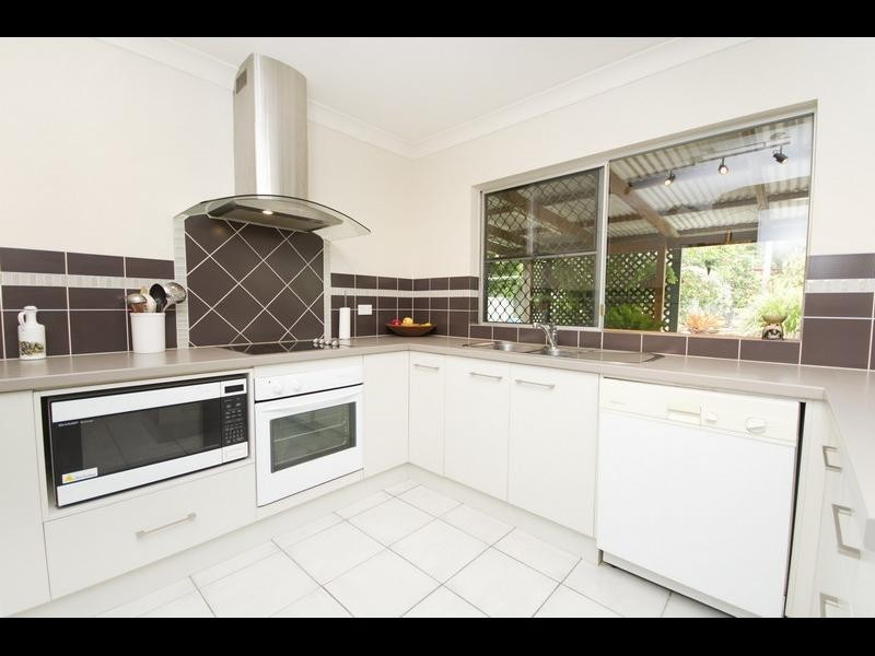 5 Norris Street, Whitfield QLD 4870
