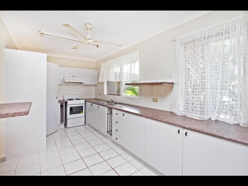 8/19 Springfield Crescent, Manoora QLD 4870
