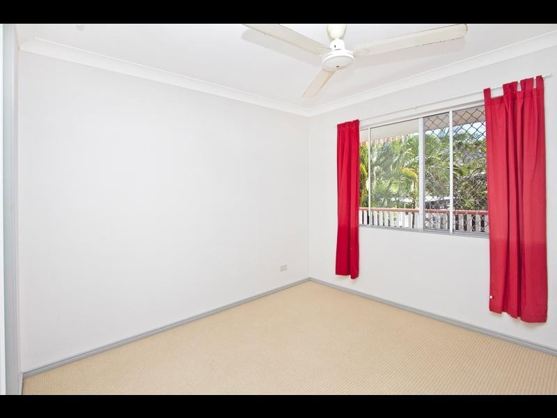 8/19 Springfield Crescent, Manoora QLD 4870