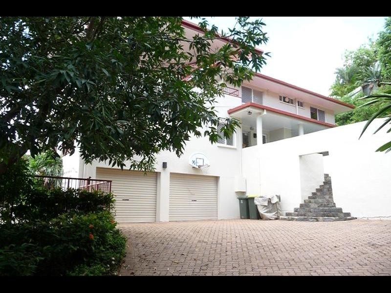 31 Ponticello Street, Whitfield QLD 4870