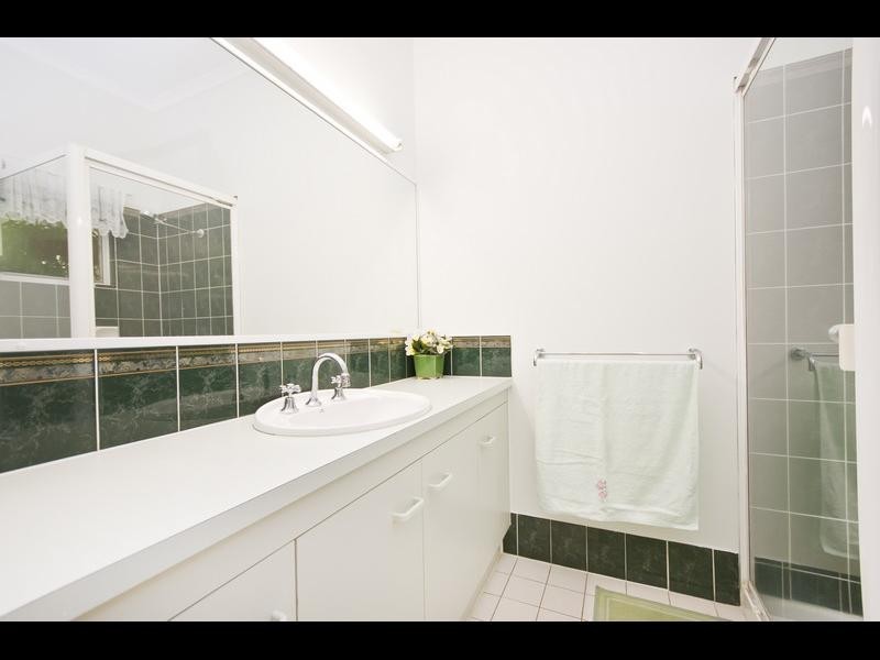 15 Elkhorn Close, Redlynch QLD 4870