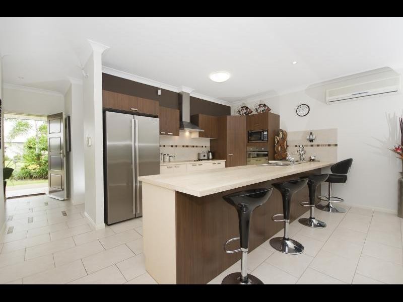 59 Leftwich Street, White Rock QLD 4868