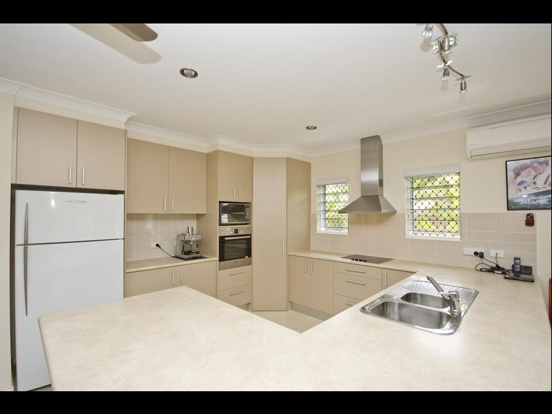 5 Vetiver Street, Trinity Park QLD 4879