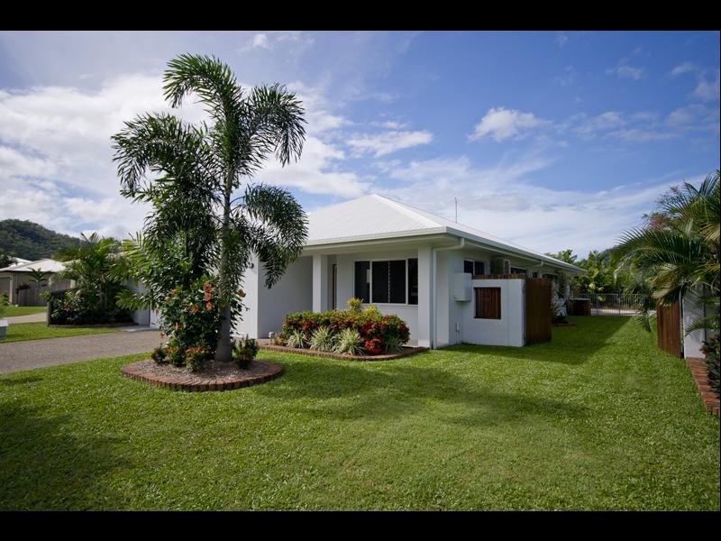 5 Vetiver Street, Trinity Park QLD 4879