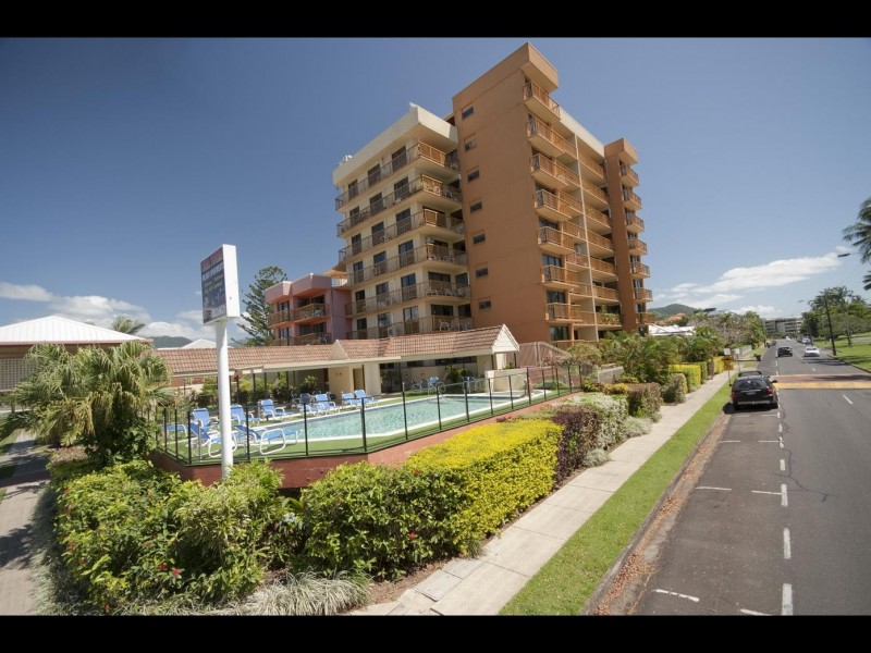 6/249 Esplanade, Cairns North QLD 4870