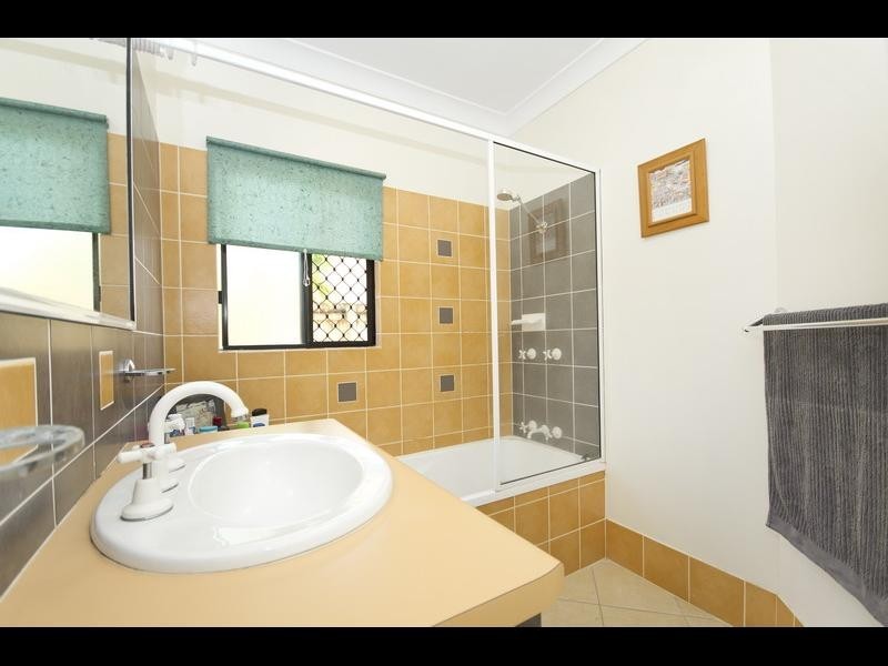 22 Ellis Close, Kewarra Beach QLD 4879