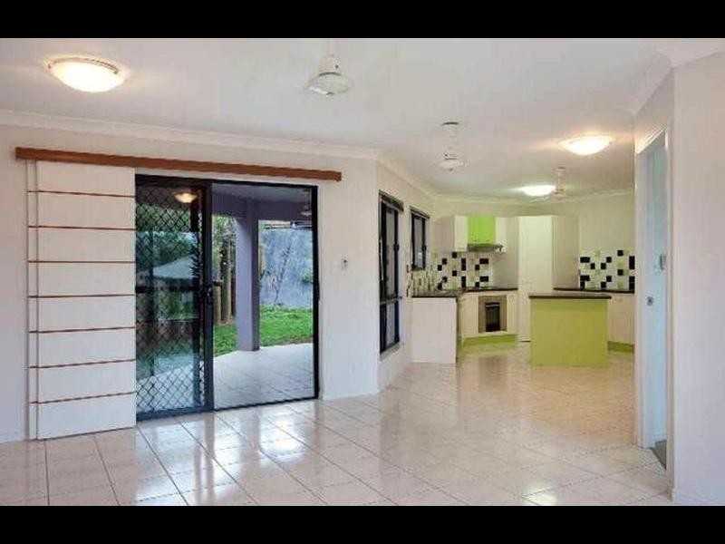 15 Starr Close, Bentley Park QLD 4869