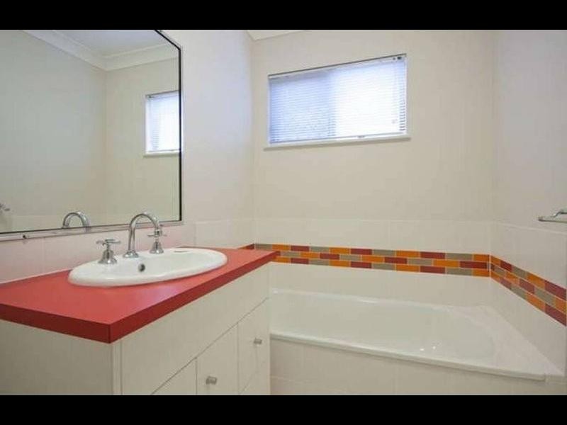 15 Starr Close, Bentley Park QLD 4869