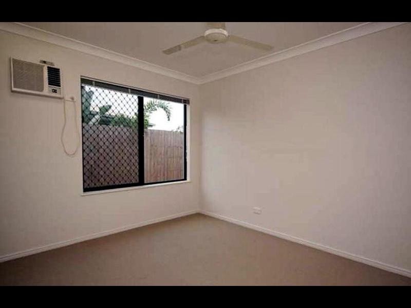 15 Starr Close, Bentley Park QLD 4869