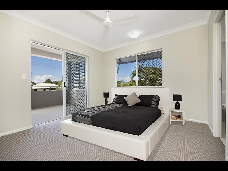 5/109 Callaghan Street, Mooroobool QLD 4870