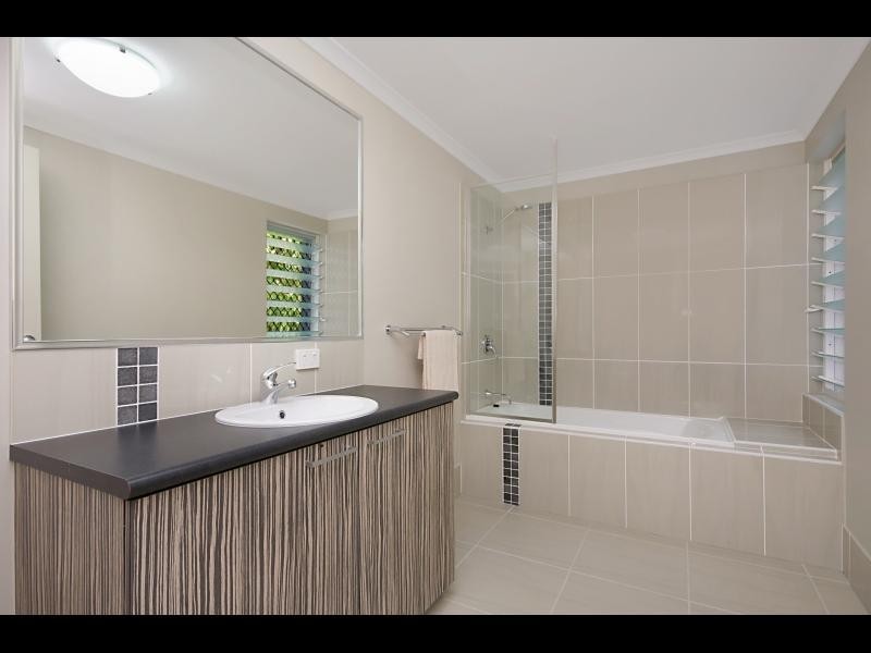 5/109 Callaghan Street, Mooroobool QLD 4870