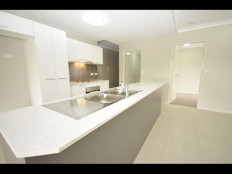 5/109 Callaghan Street, Mooroobool QLD 4870