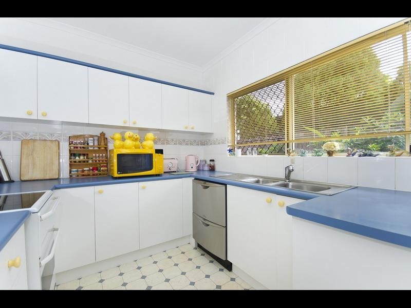 5 Wiskar Close, Bentley Park QLD 4869