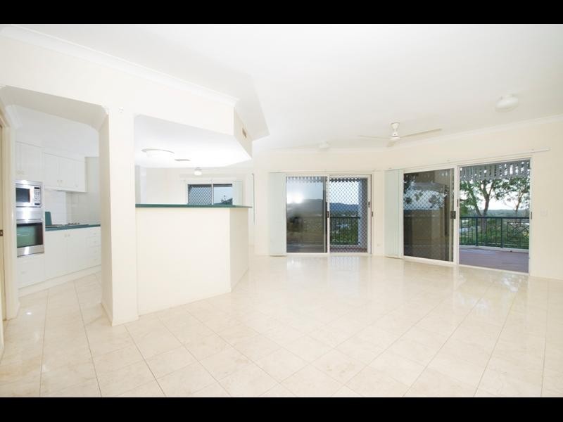 50/8 Munro Terrace, Mooroobool QLD 4870