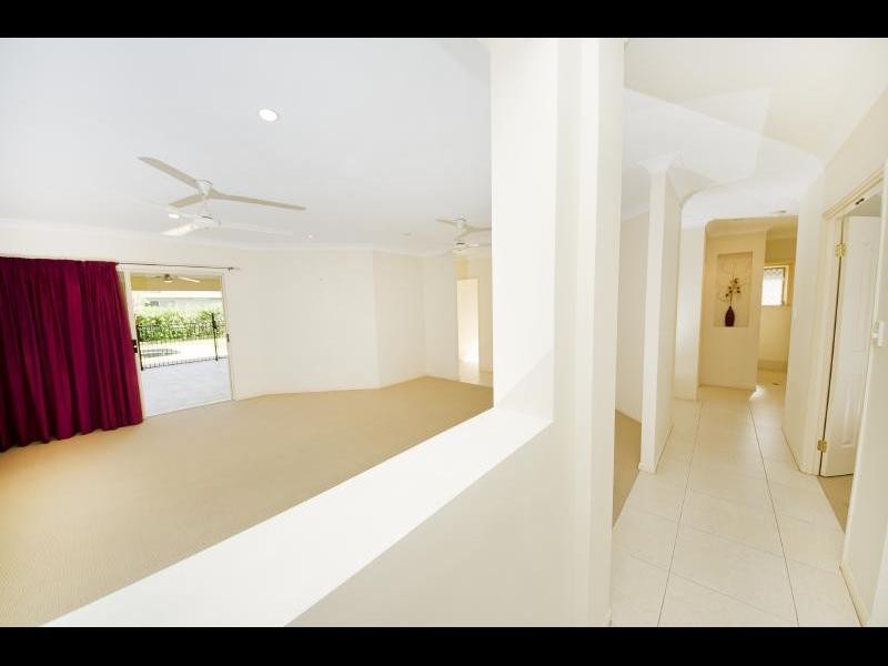 197 McFarlane Drive, Kanimbla QLD 4870