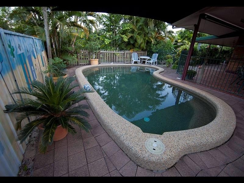 48 Russell Street, Edge Hill QLD 4870