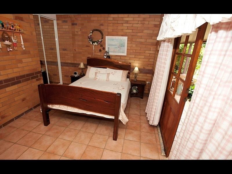 48 Russell Street, Edge Hill QLD 4870