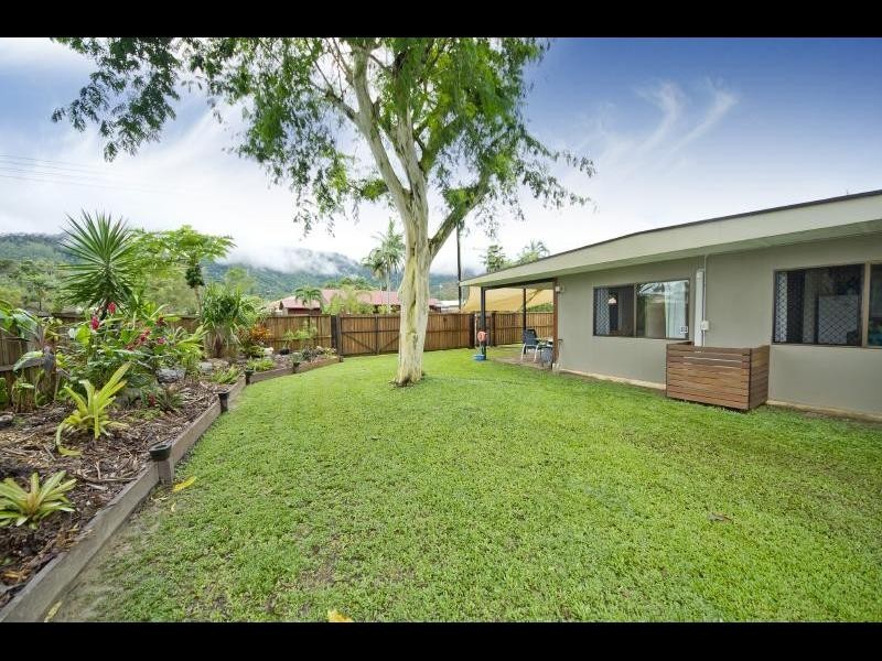 2 Alice Close, Woree QLD 4868