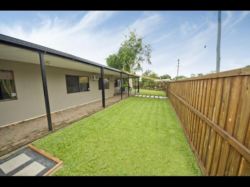 2 Alice Close, Woree QLD 4868