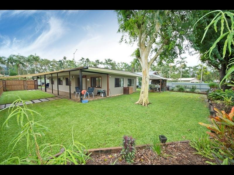 2 Alice Close, Woree QLD 4868