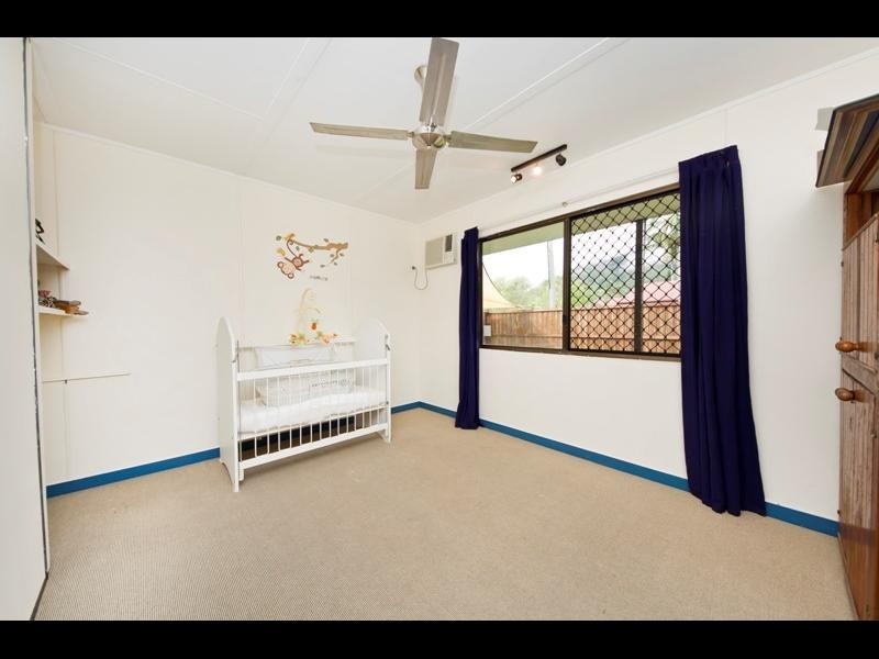 2 Alice Close, Woree QLD 4868