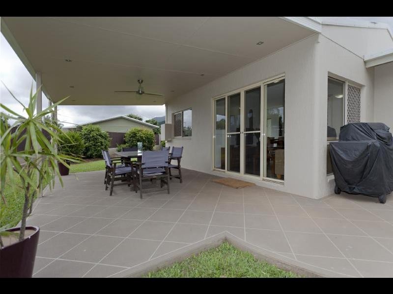 34 Mistletoe Close, Kamerunga QLD 4870