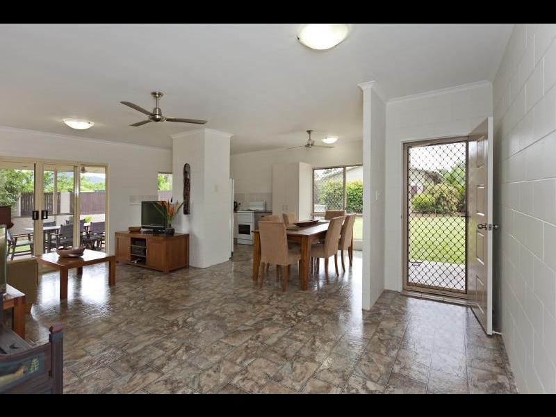 34 Mistletoe Close, Kamerunga QLD 4870