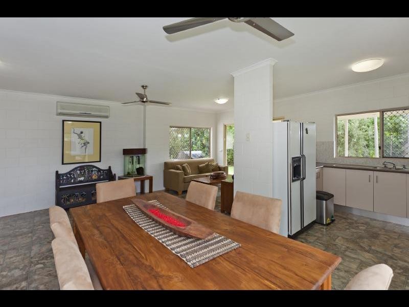34 Mistletoe Close, Kamerunga QLD 4870