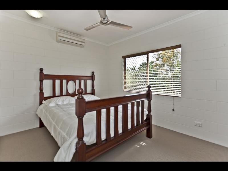34 Mistletoe Close, Kamerunga QLD 4870