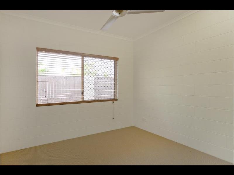 34 Mistletoe Close, Kamerunga QLD 4870