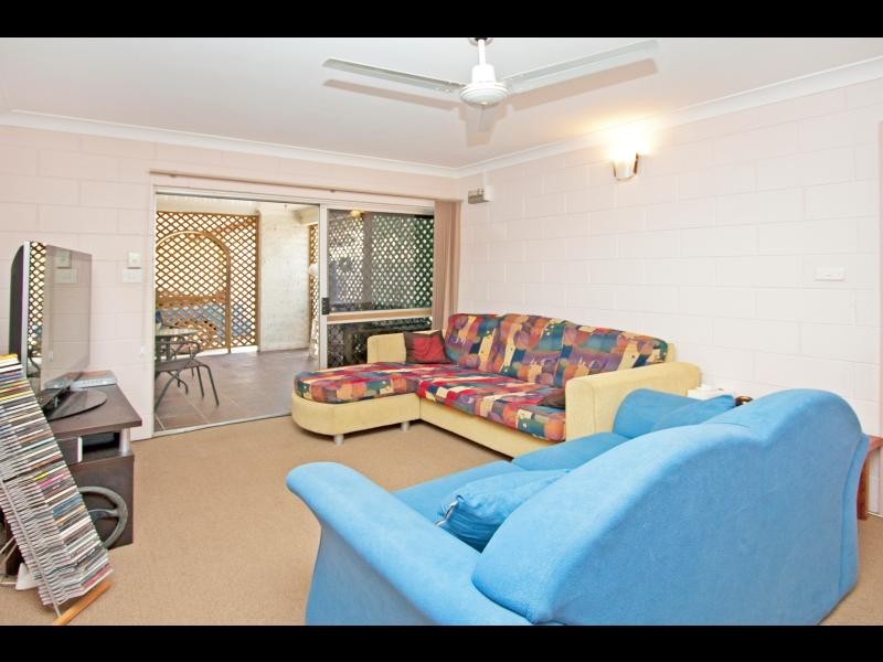 4/6 Crathern Close, Edge Hill QLD 4870