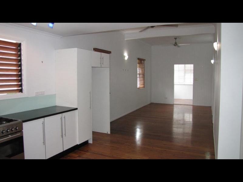 28 Loeven Street, Parramatta Park QLD 4870