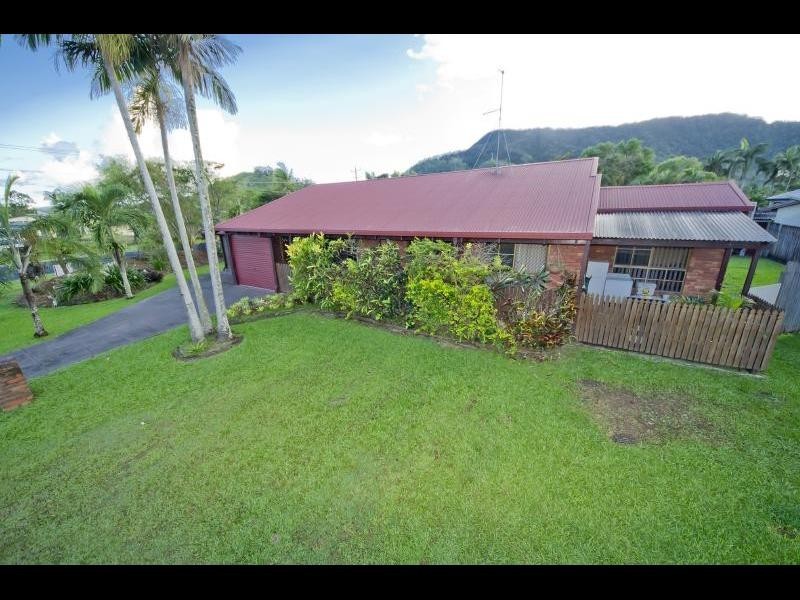 28 Shannon Drive, Woree QLD 4868