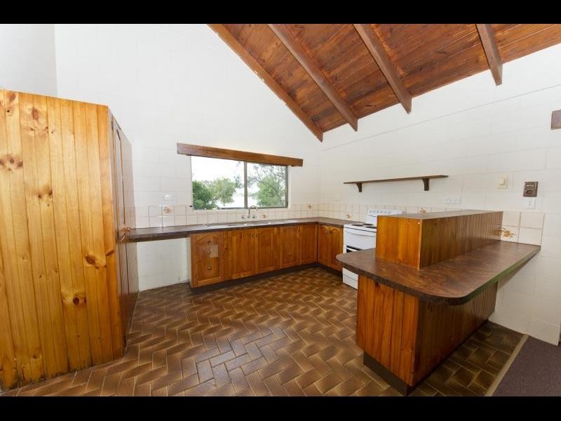 104 Irene Street, Mooroobool QLD 4870