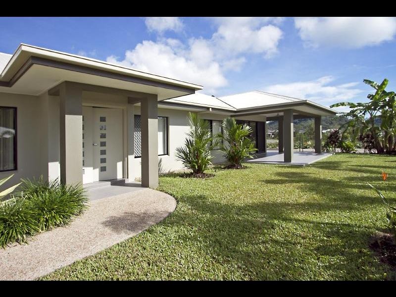 7 Kaban Grove, Trinity Park QLD 4879