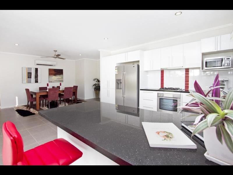 7 Kaban Grove, Trinity Park QLD 4879