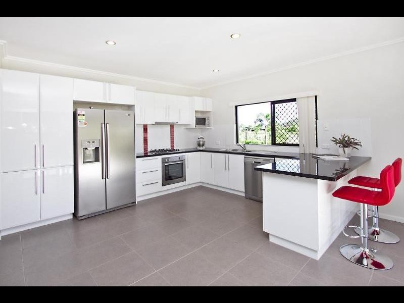 7 Kaban Grove, Trinity Park QLD 4879