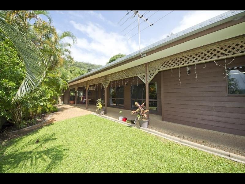 235 Toogood Road, Bayview Heights QLD 4868
