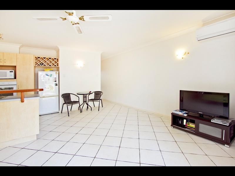 10/26 Oliva Street, Palm Cove QLD 4879