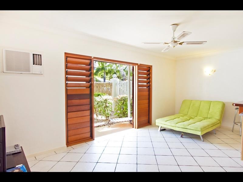 10/26 Oliva Street, Palm Cove QLD 4879