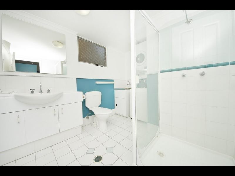 11/1-19 Poinciana Street, Holloways Beach QLD 4878