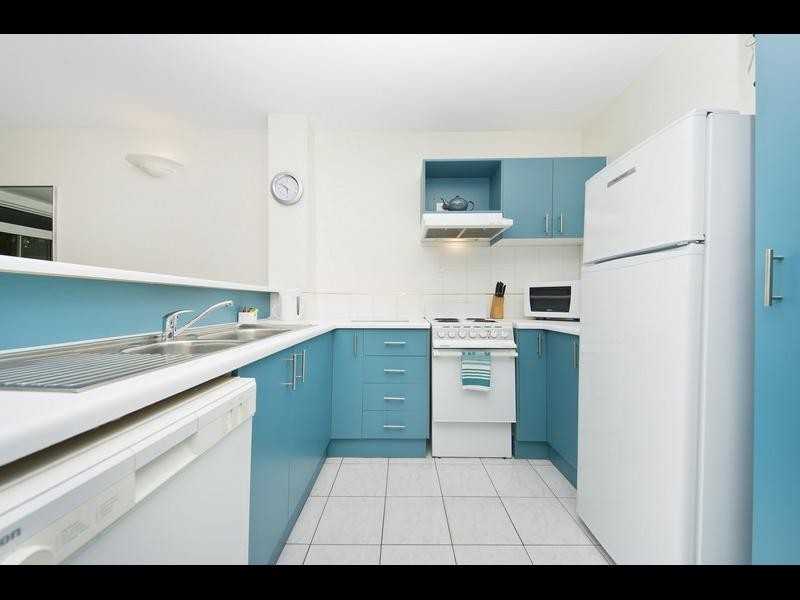 11/1-19 Poinciana Street, Holloways Beach QLD 4878