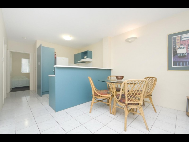 12/1-19 Poinciana Street, Holloways Beach QLD 4878