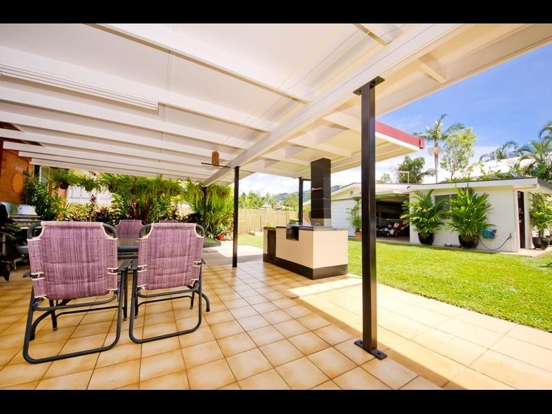 224 Mann Street, Westcourt QLD 4870