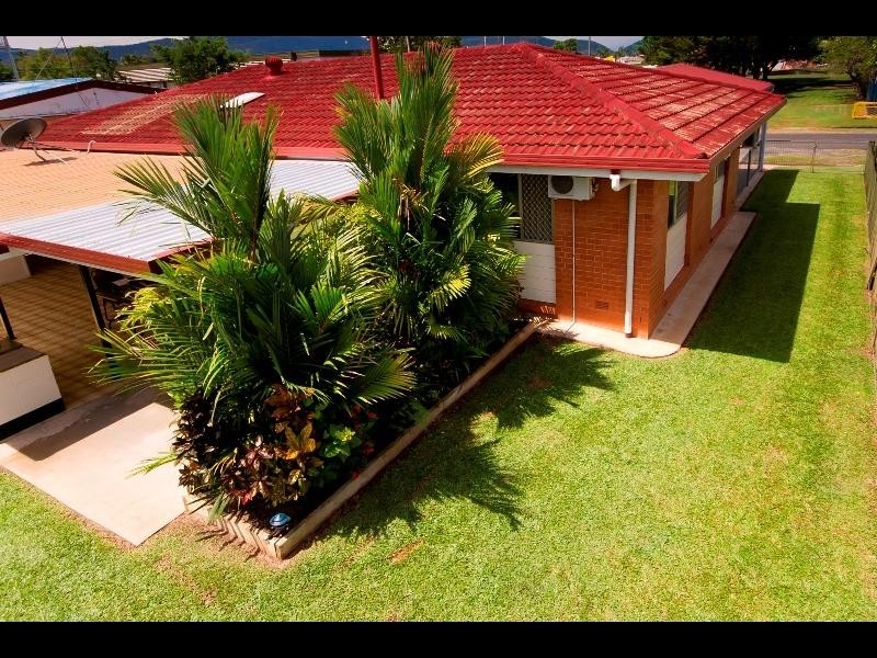 224 Mann Street, Westcourt QLD 4870