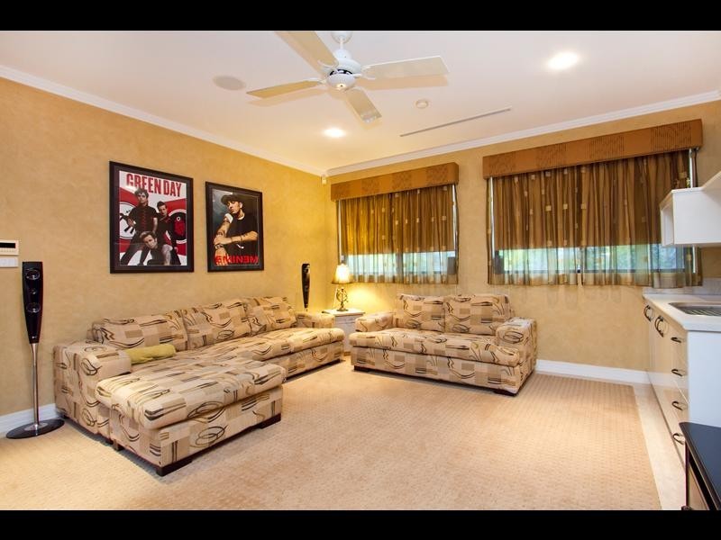 13 Knott Court – Whitfield, Cairns QLD 4870