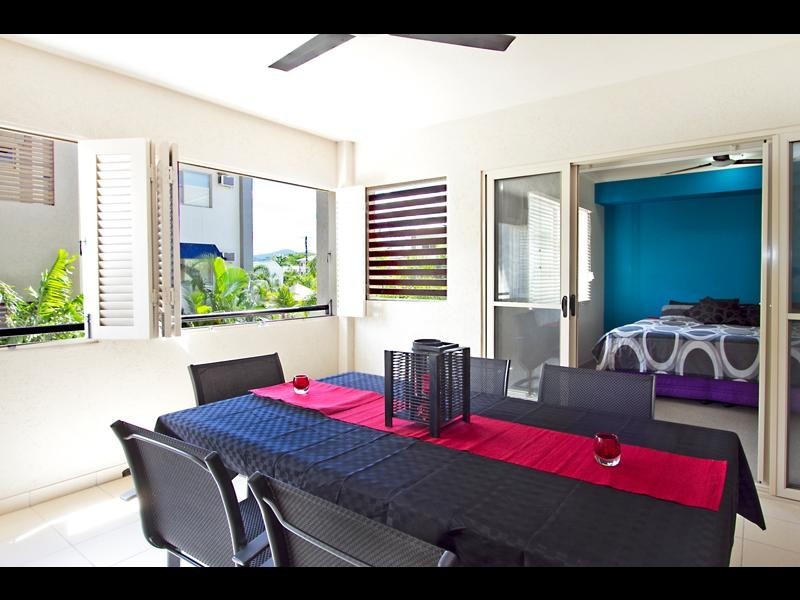 308/2 Centenary Close, Manoora QLD 4870