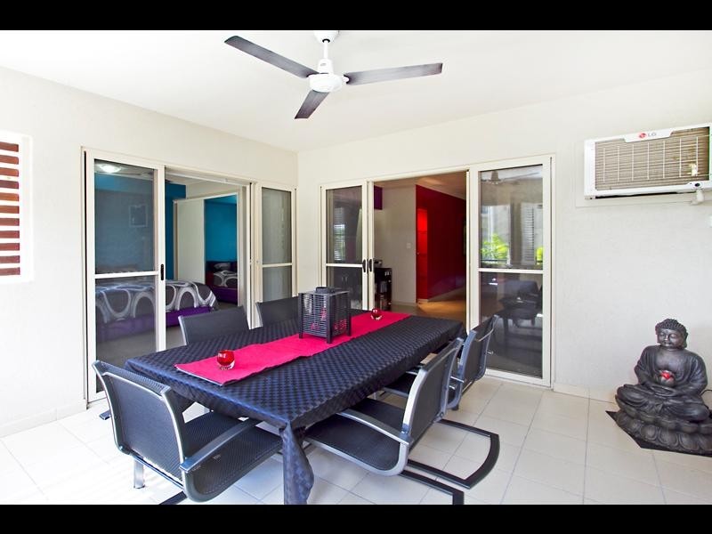 308/2 Centenary Close, Manoora QLD 4870