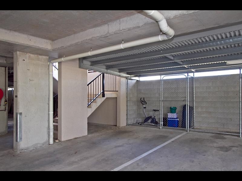 308/2 Centenary Close, Manoora QLD 4870