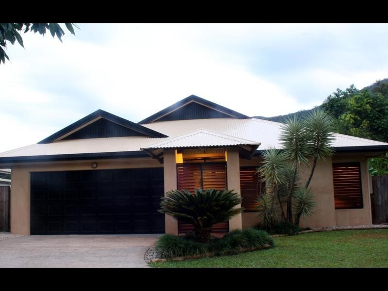 10 Jak Gee Close, Redlynch QLD 4870